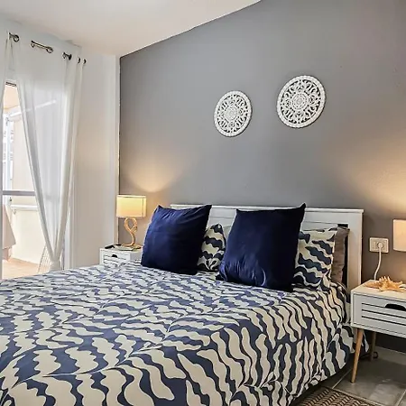 Sunny Garden 1 Bedroom Arona Апартаменты *